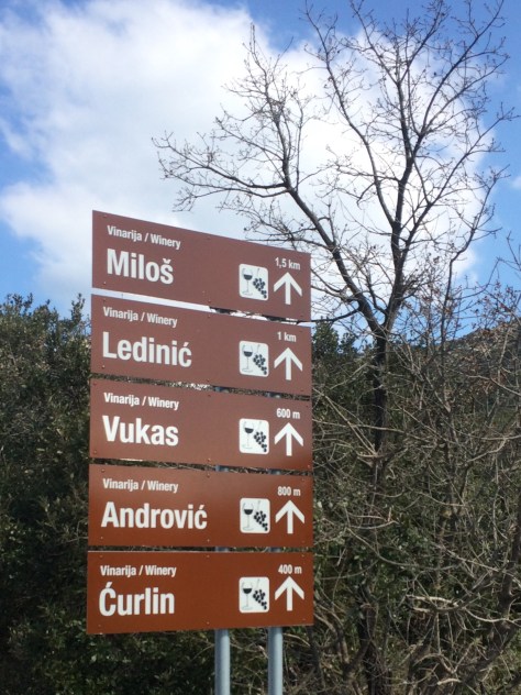 6 wineries in 1.5 km